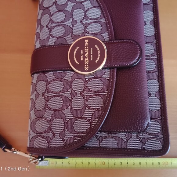 Coach Loonie Crossbody in Signature Jacquard - Picture 6 of 12